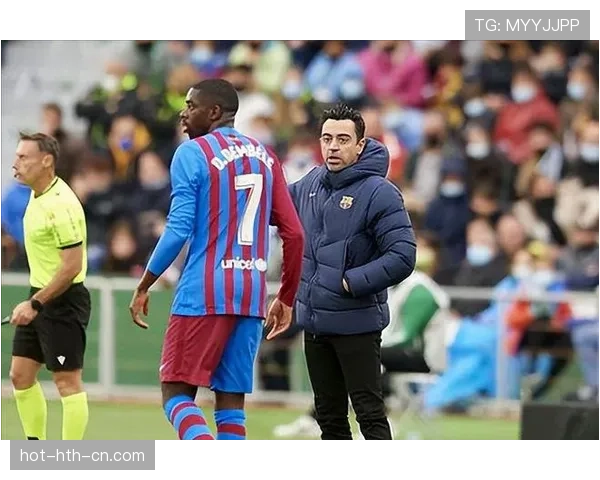 拉菲尼亚训练完直接去夜店蹦到凌晨？这体能分配也太离谱了吧