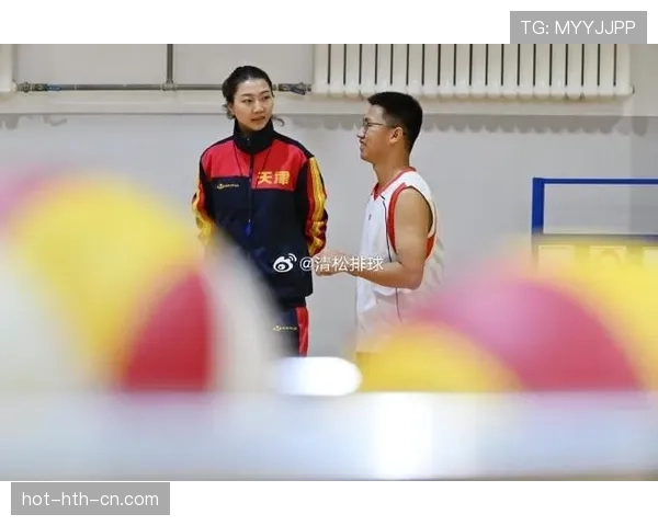 看袁心玥场下那懒散样，谁信她场上是拼命三郎？
